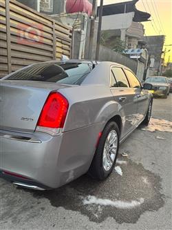 کرایسلەر 300